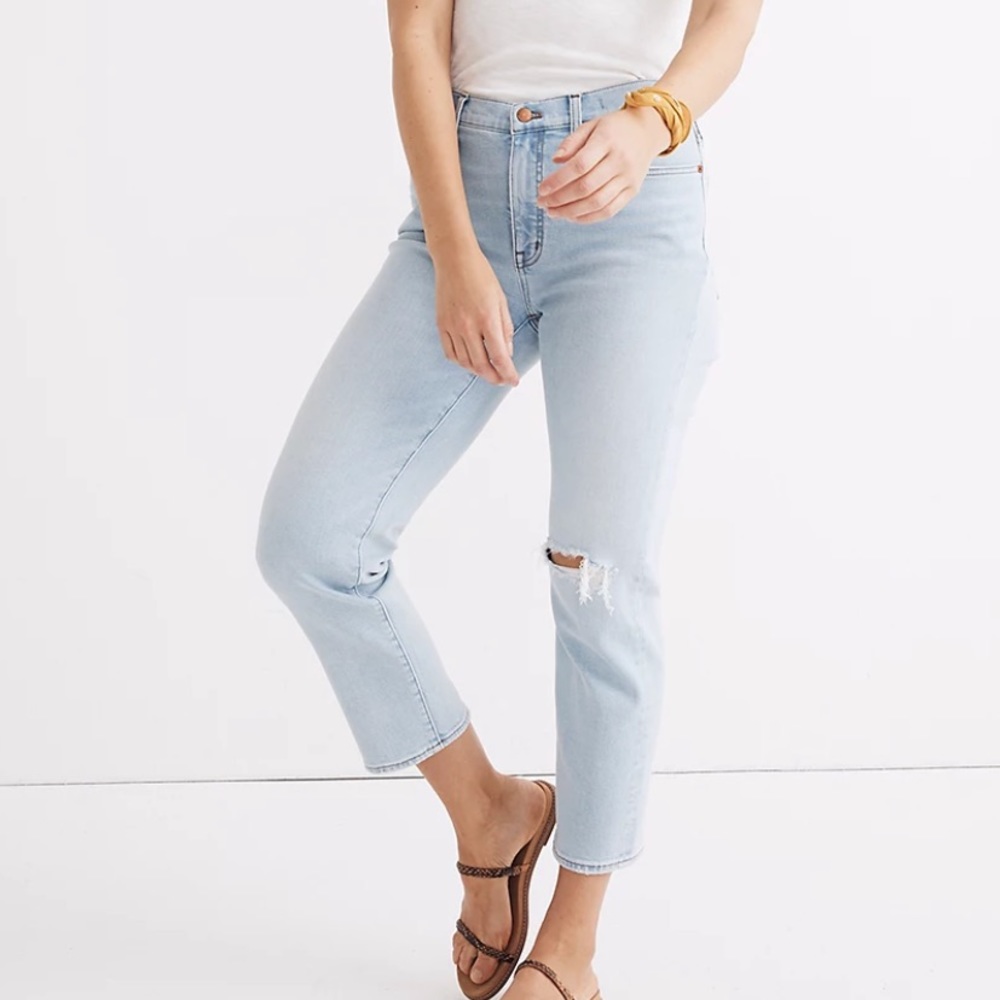 Madewell (AN324) mid rise classic straight jeans